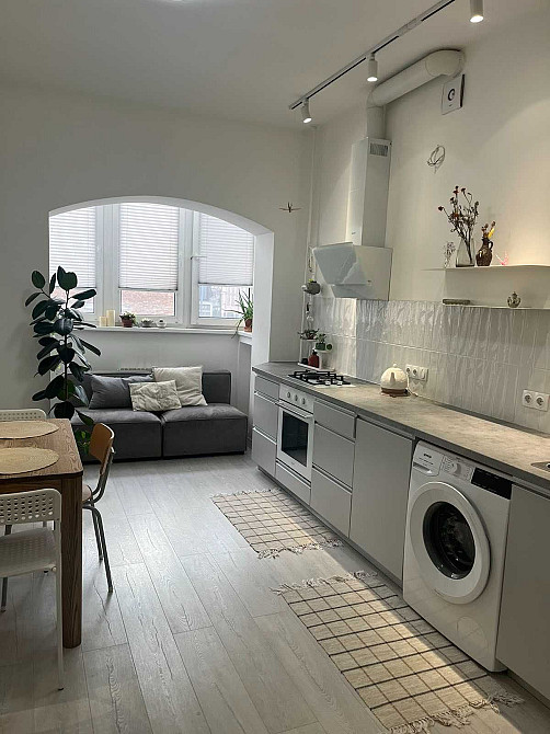 Аренда 1 комнатной квартиры 46 кв.м. ул. Туровская 29 Подол Киев - изображение 1