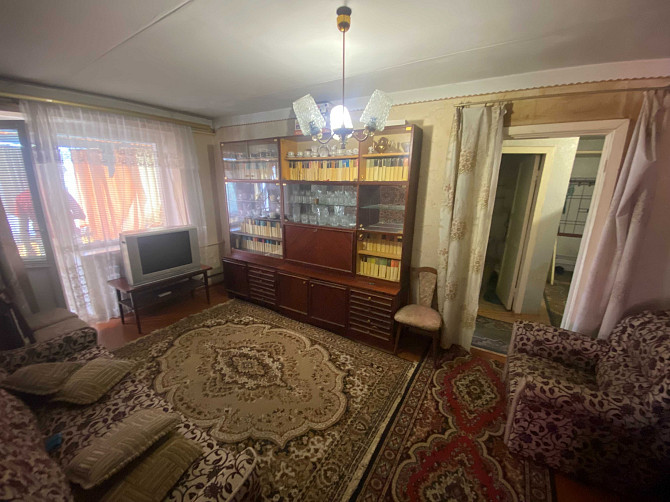 Продажа 2-й квартиры в Центре (ост.САТУ).М\пластиковые окна .Этаж 5\5. Славянск - изображение 1