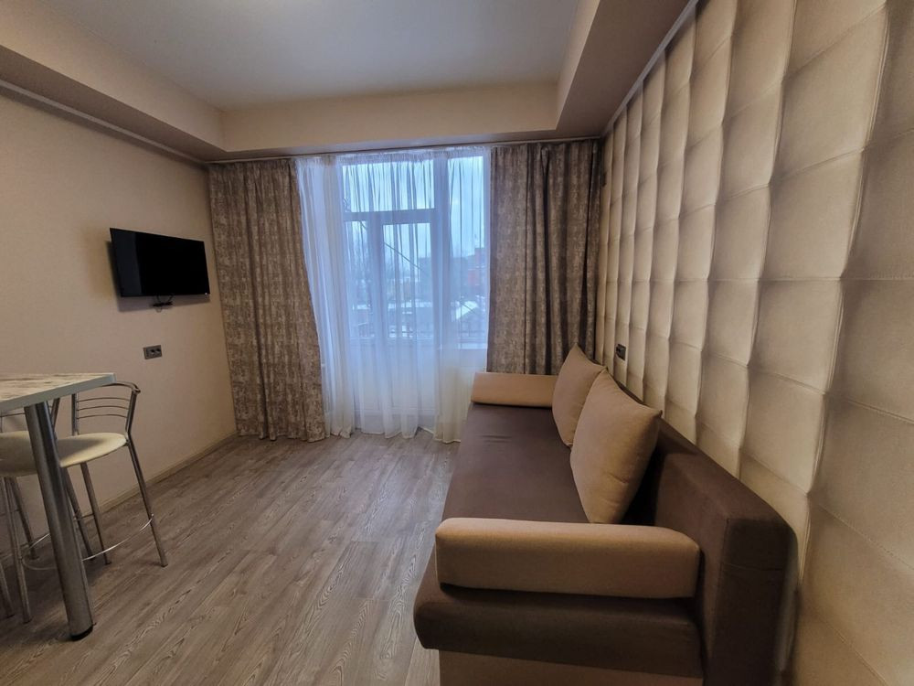 Сдам студия возле ТРЦ Никольский, ул. Короленко, 25 с балконом Харків - зображення 1