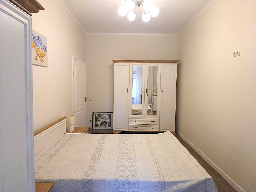 Здам 2-к Гоголівська 49 сталінка пов 3 сучасна центр Києва є все Київ - зображення 2