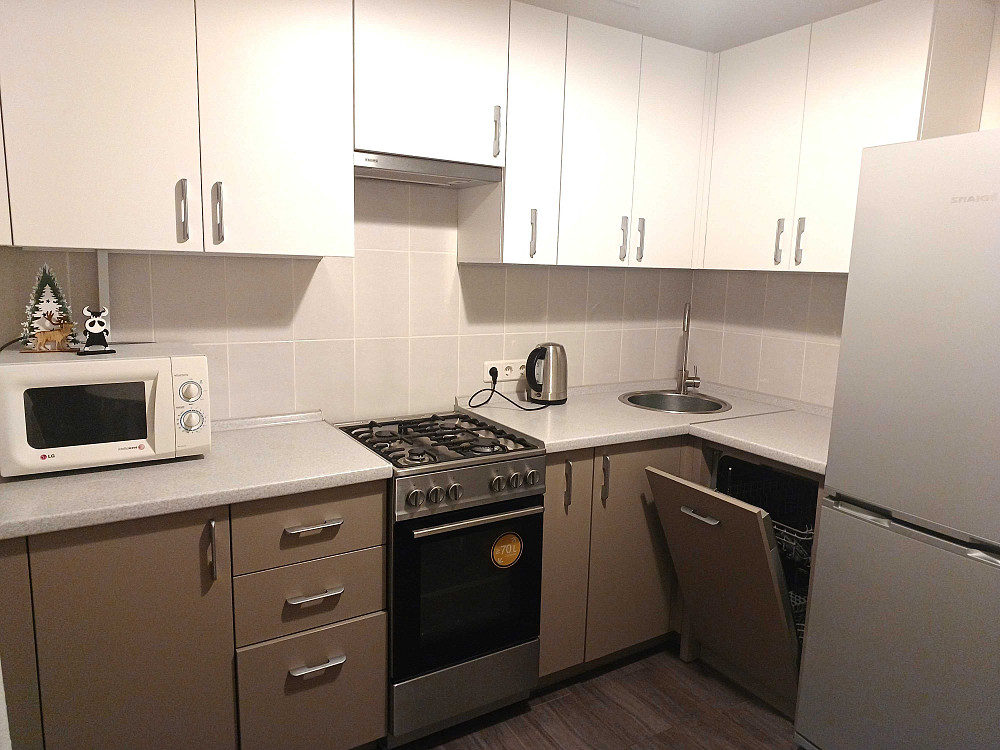 Здам 2-к Гоголівська 49 сталінка пов 3 сучасна центр Києва є все Київ - зображення 7