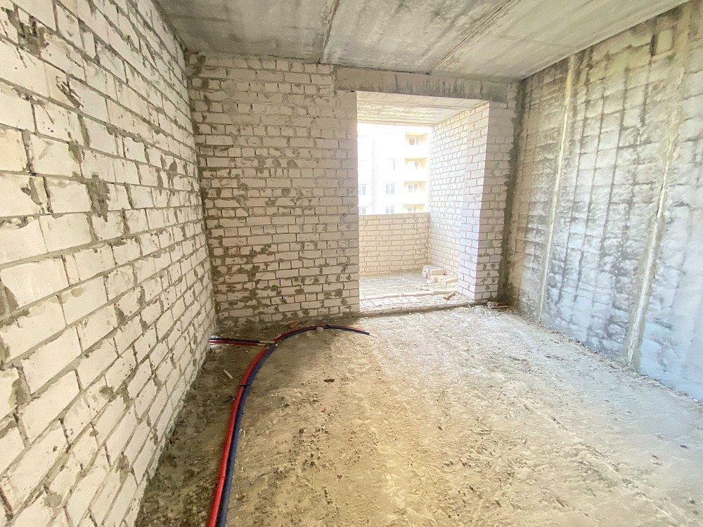 Ниже цены нет. ЖК Валентиновская S=39, 12ый дом. Харьков - изображение 1