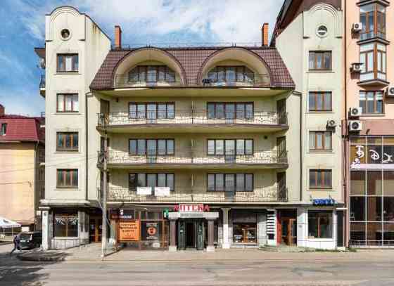 Продаж 3-х кімнатної 134 м2 квартири в Коломиї Коломыя