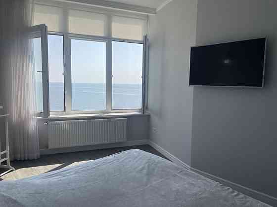 Продам двухкомнатную  квартиру с видом на море Одеса