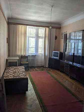 ВЛАДЕЛЕЦ, продаю 4-х комнатную квартиру, сталинка, центр, 86 кв.м Новомосковськ