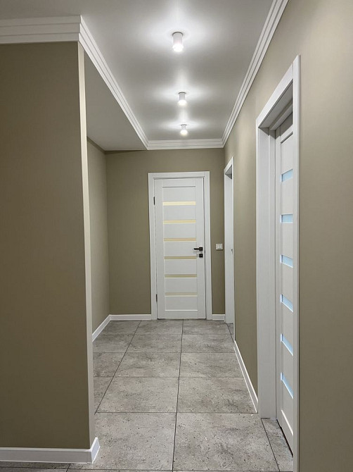 Гарна простора 1к квартира. Маєток Боздош Ужгород - изображение 1