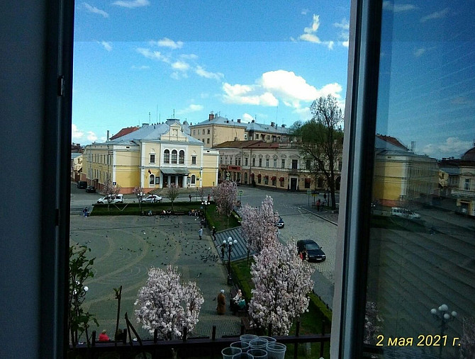 1к квартира на пл.Філармонії. Від власника
с видом на ф Чернівці - зображення 4