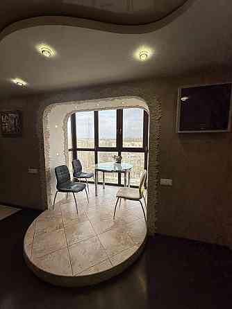 Продам 3-х кімнатну квартиру з автономним опаленням Лозовая