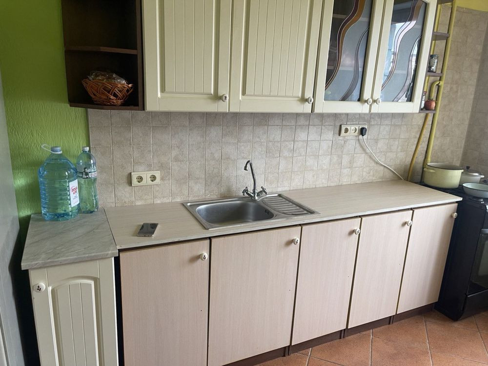 Сдам трехкомнатную на Жолудева,6 б Киев - изображение 1