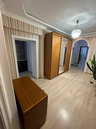 Велика, світла та простора квартира з ремонтом Хмельницкий - изображение 2