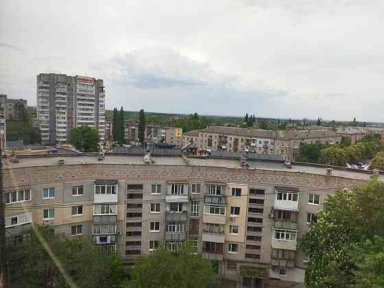 Продажа 4-комн квартиры с автономным отоплением (газ) в центре Новомосковськ