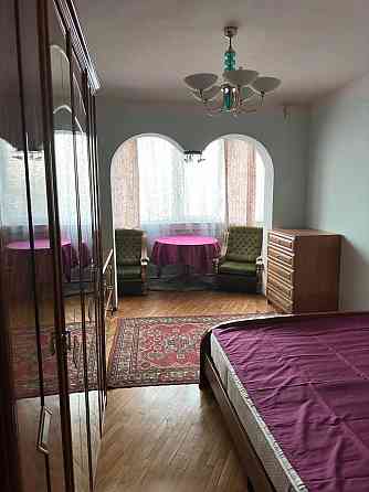 4_х комнатная квартира на ул.Бочарова Корсунцы