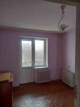 Продам 3 кімнатну квартиру чешка, 2 их поверх 9 ти поверх.буд. Новомосковськ